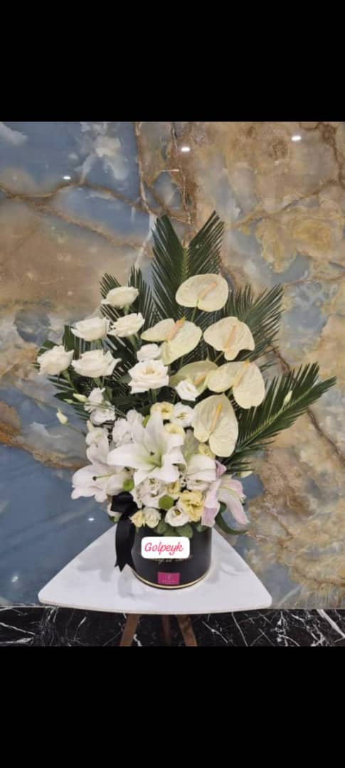 باکس گل تسلیت کد 6152